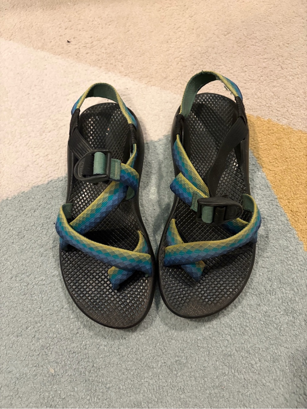 Chaco Womens Z2 Sandals Strappy Slip On Hiking Outdoors Size 8 green blue black